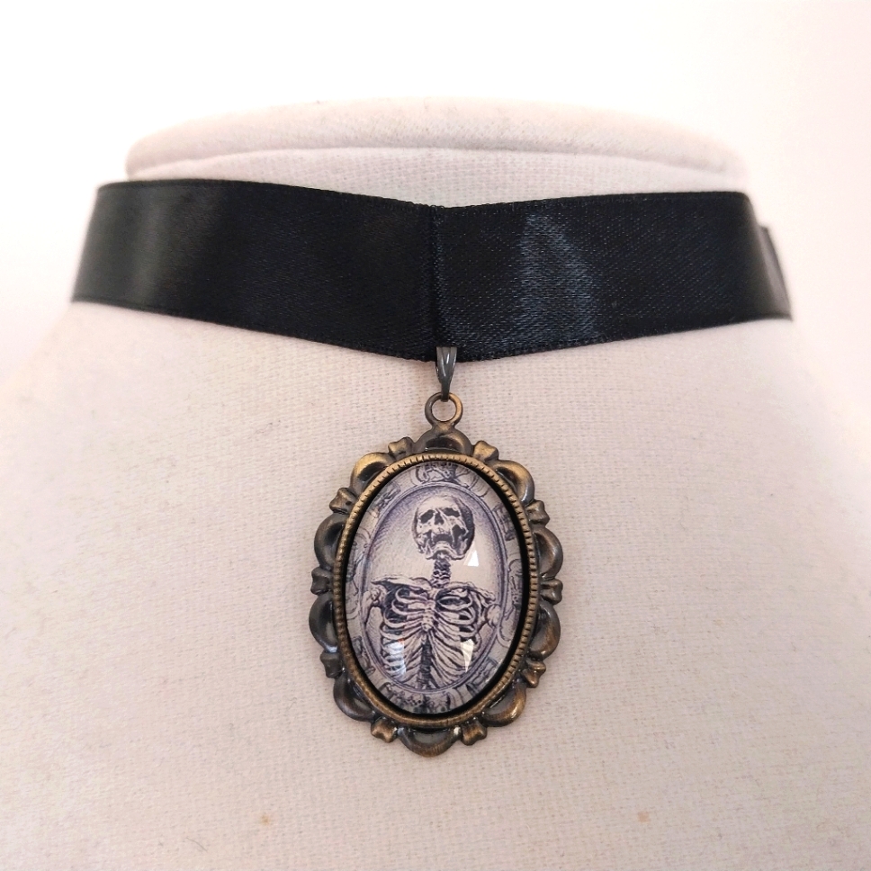 Goth Vintage Memento Mori Skull Black Satin Choker